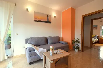 Gabonjin Apartment for 4 Guests with Balcony