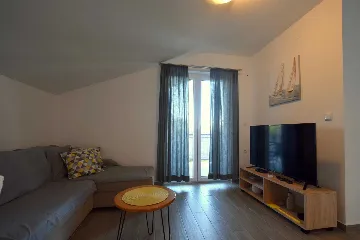 Apartment with Balcony in Gabonjin for 4 Guests