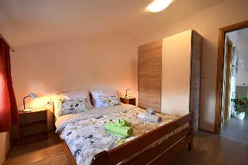 Apartment with Balcony in Gabonjin for 4 Guests