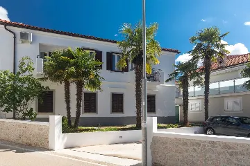 Malinska 2-Bedroom Apartment with Seaview