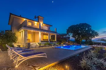 Pool & Jacuzzi Villa for 10 Guests in Malinska - Ljutići