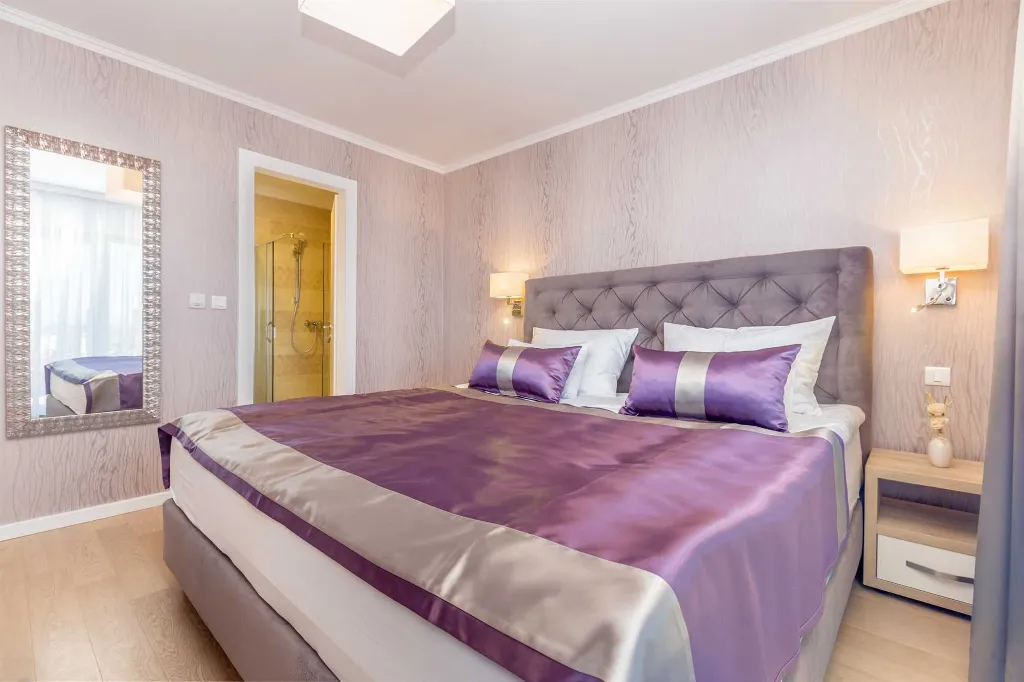 Pool & Jacuzzi Villa for 10 Guests in Malinska - Ljutići