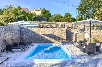 4-Bedroom Villa with Private Pool in Krk - Vrh