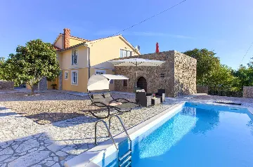 4-Bedroom Villa with Private Pool in Krk - Vrh