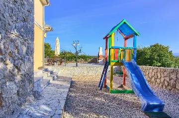 4-Bedroom Villa with Private Pool in Krk - Vrh