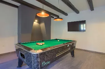 4-Bedroom Villa with Private Pool in Krk - Vrh