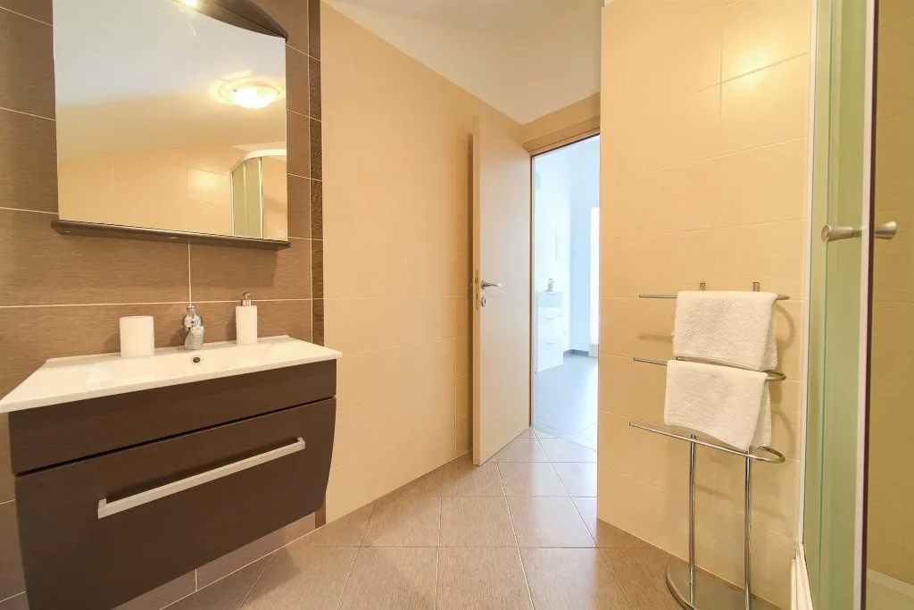 4-Bedroom Villa with Private Pool in Krk - Vrh