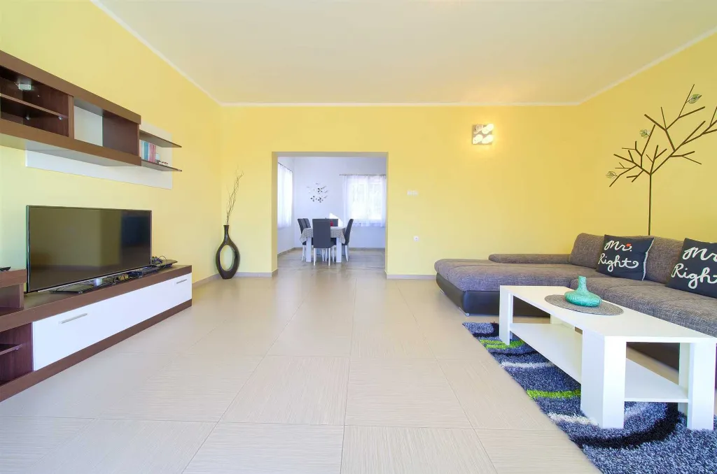 4-Bedroom Villa with Private Pool in Krk - Vrh