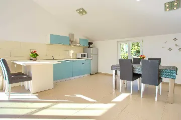 4-Bedroom Villa with Private Pool in Krk - Vrh