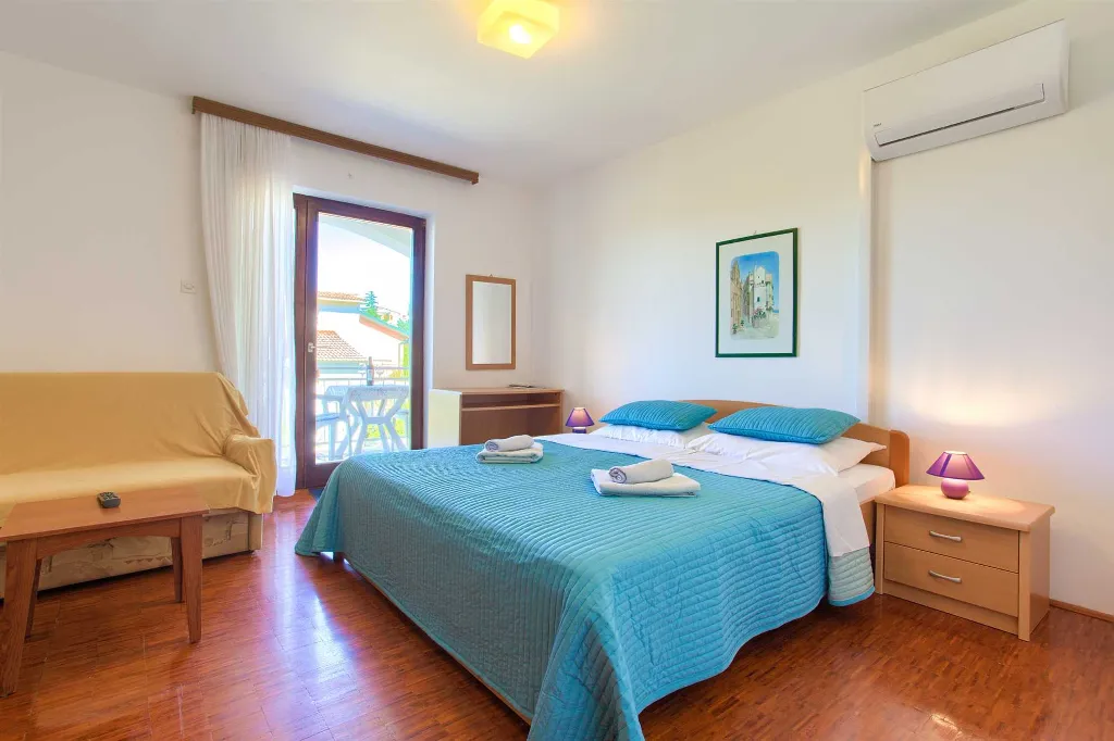 Studio Apartment with Balcony in Krk