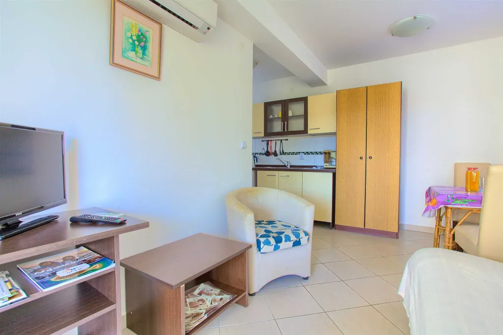 1-Bedroom Apartment in Krk with Terrace