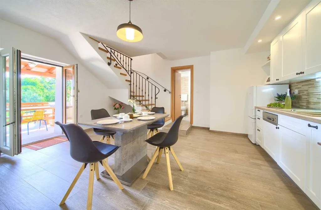 Two-Bedroom Apartment in Malinska for 5 Guests