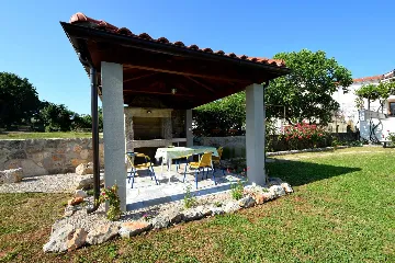 Two-Bedroom Apartment in Malinska for 5 Guests