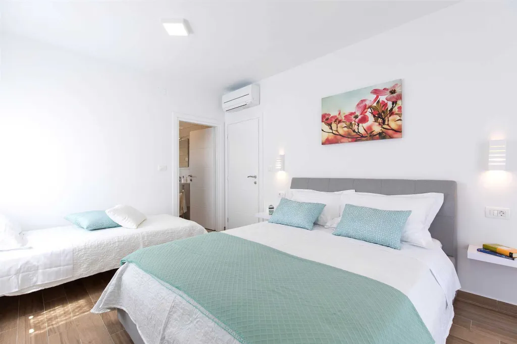 Malinska - Porat 3-Bedroom Villa with Private Pool