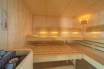 Bajčići 2-Bedroom Villa for Up to 6 Guests