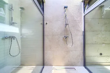 Bajčići 2-Bedroom Villa for Up to 6 Guests