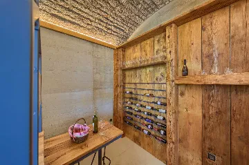 Bajčići 2-Bedroom Villa for Up to 6 Guests