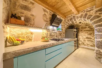 Bajčići 2-Bedroom Villa for Up to 6 Guests