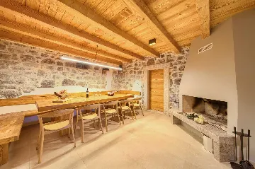 Bajčići 2-Bedroom Villa for Up to 6 Guests