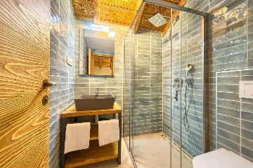 Bajčići 2-Bedroom Villa for Up to 6 Guests