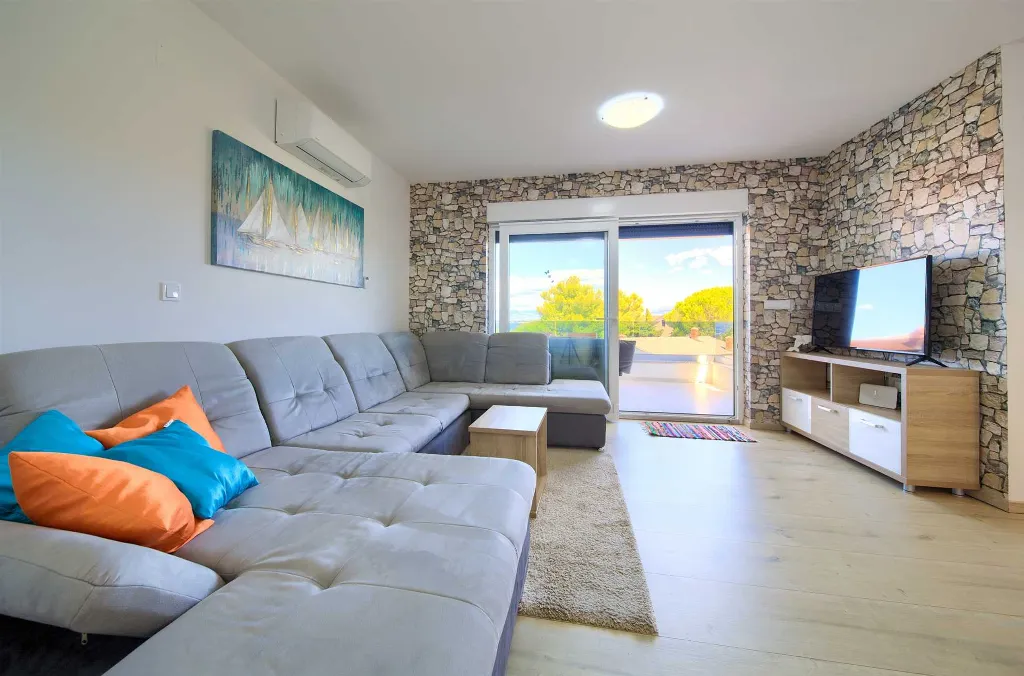 Apartment in Malinska with Sea View for 4