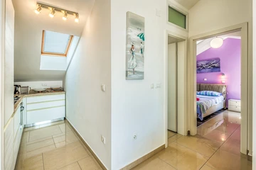 Two-Bedroom Apartment with Sea View in Njivice