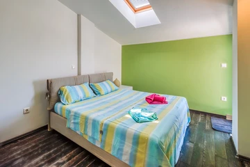 Two-Bedroom Apartment with Sea View in Njivice