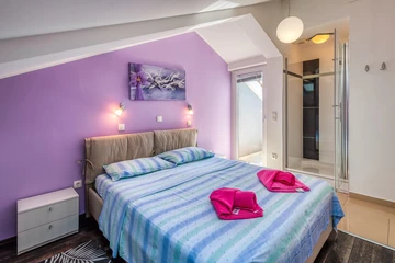 Two-Bedroom Apartment with Sea View in Njivice