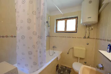 3-Bedroom Apartment in Njivice, 100 m to Beach