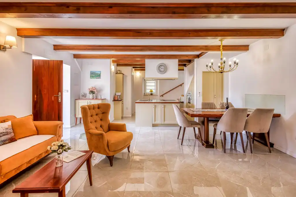 Traditional Villa with Private Pool and Garden in Bajčići