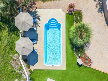 Traditional Villa with Private Pool and Garden in Bajčići