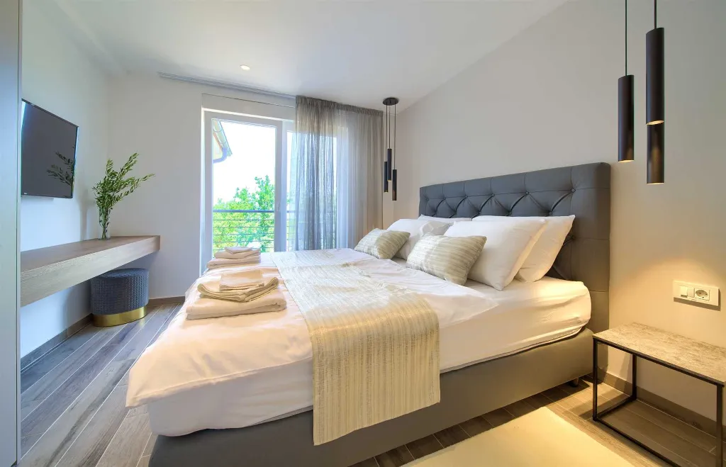 Malinska 3-Bedroom Apartment with Balcony Hot Tub