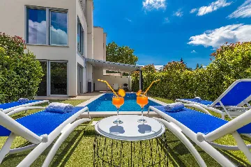 Modern Sea-View Villa in Malinska (Sleeps 8)