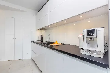 Modern Sea-View Villa in Malinska (Sleeps 8)