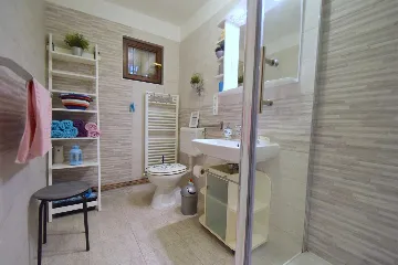 Omišalj 2-Bedroom Apartment with Sea-View Terrace