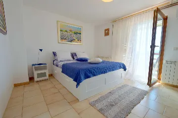 Omišalj 2-Bedroom Apartment with Sea-View Terrace