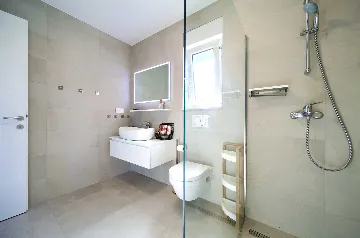 Malinska 2-Bedroom Apartment with Sea View