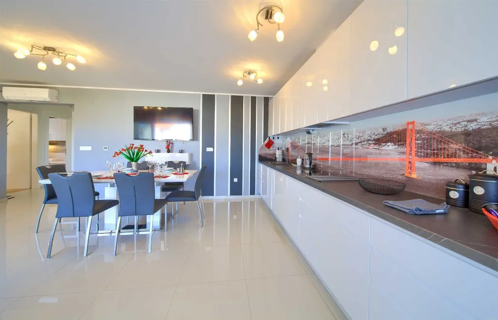 Malinska 2-Bedroom Apartment with Sea View