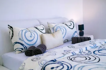 3-Bedroom Holiday House with Pool in Skrbčići