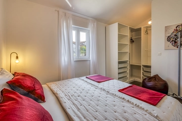 Balcony 1-Bedroom Apartment in Malinska for 4