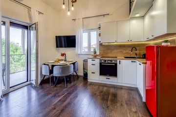 Balcony 1-Bedroom Apartment in Malinska for 4