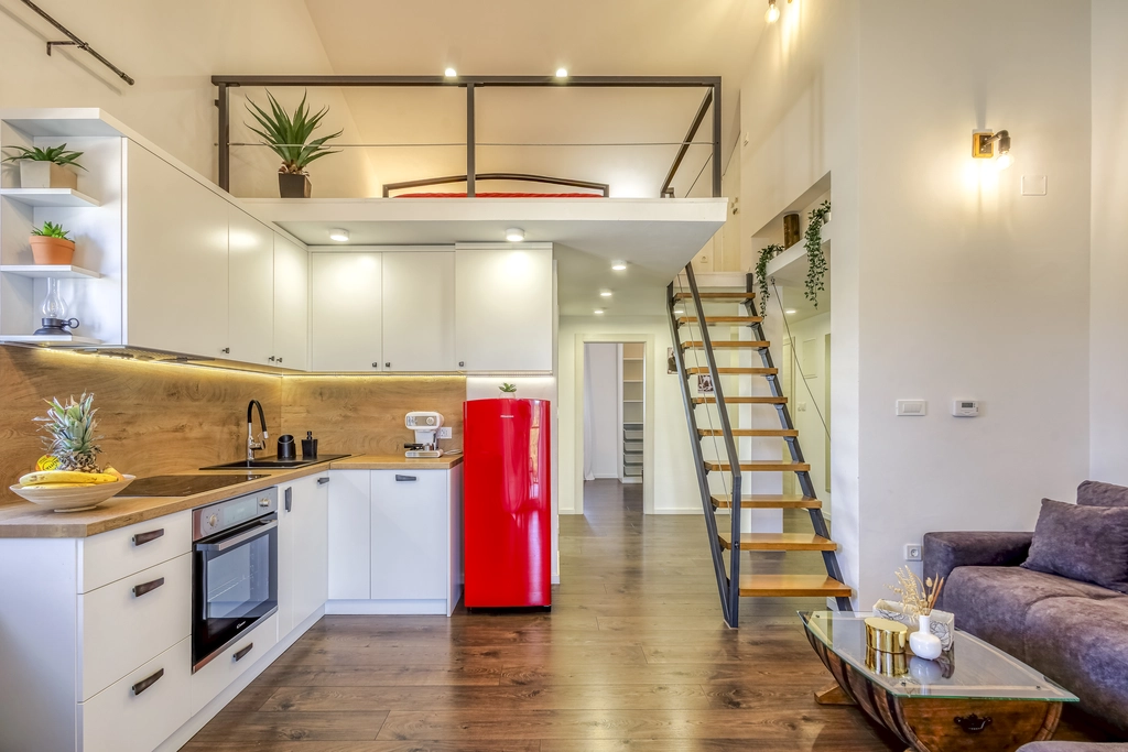 Balcony 1-Bedroom Apartment in Malinska for 4