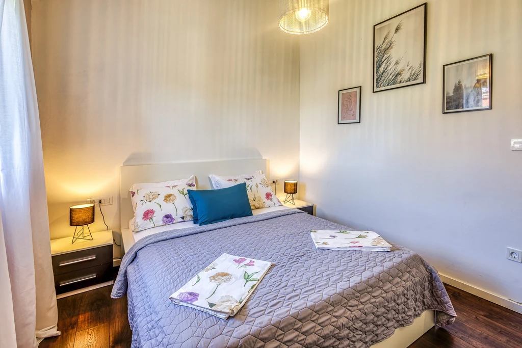 Malinska Apartment with Balcony for 4 Guests