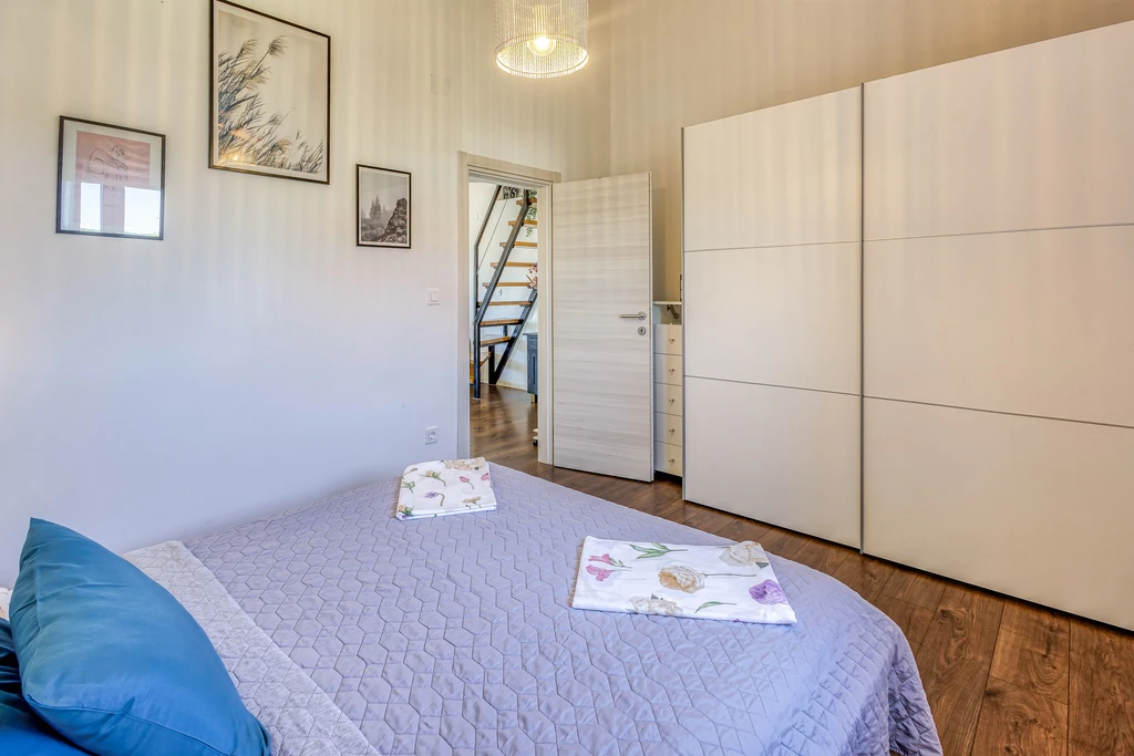 Malinska Apartment with Balcony for 4 Guests