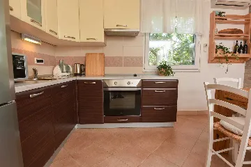 2-Bedroom Villa with Hot Whirlpool in Punat