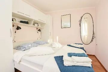 2-Bedroom Villa with Hot Whirlpool in Punat