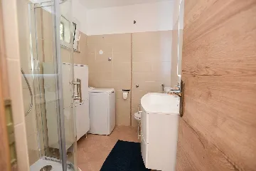 2-Bedroom Villa with Hot Whirlpool in Punat