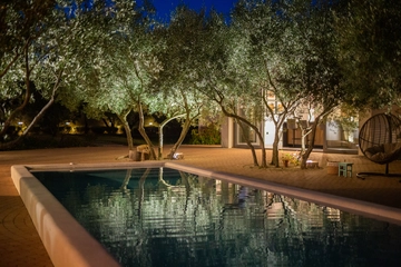 Villa in Linardići for Up to 12 Guests