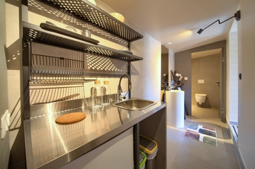 Villa in Linardići for Up to 12 Guests