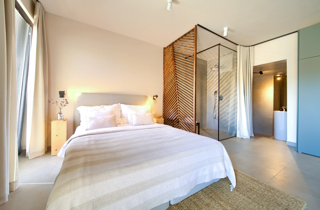 Villa in Linardići for Up to 12 Guests